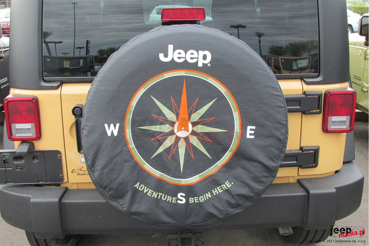Cover spare wheel with graphics COMPASS.