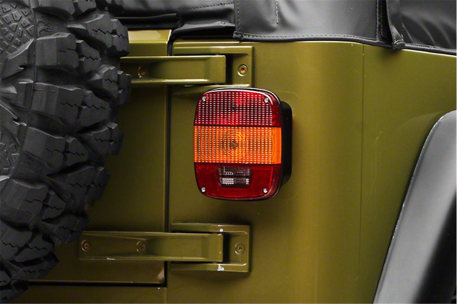 Tail Light Assembly, Export : 97-06 Jeep Wrangler TJ - Jeepmania