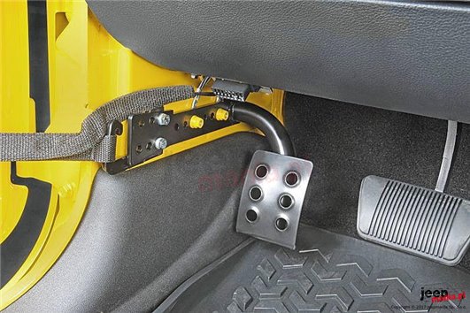Drivers Side Dead Pedal : 07-17 Jeep® Wrangler JK, automatic transmission